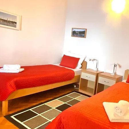 Holiday home Nautilus-bay With 5 Rooms, On The Beach, For 2-9 Persons *