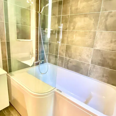 Nautilus-bay With 5 Rooms, On The Beach, For 2-9 Persons Ferienhaus