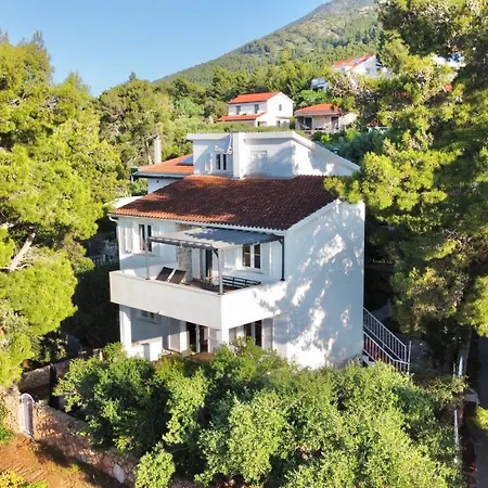 Nautilus-bay With 5 Rooms, On The Beach, For 2-9 Persons * זבלה