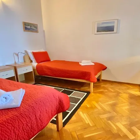 Nautilus-bay With 5 Rooms, On The Beach, For 2-9 Persons *