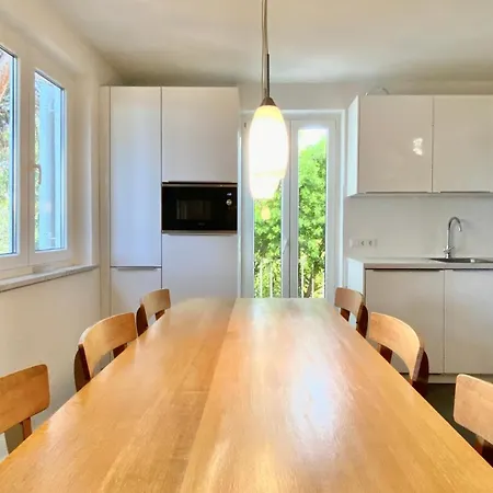 Nautilus-bay With 5 Rooms, On The Beach, For 2-9 Persons * זבלה