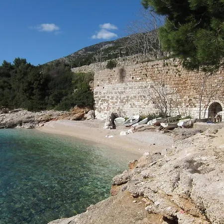 Nautilus-bay With 5 Rooms, On The Beach, For 2-9 Persons בית נופש זבלה